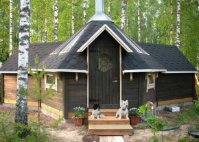 Troll House Eco-Cottage, Nuuksio for Nature lovers, Petfriendly, Espoo